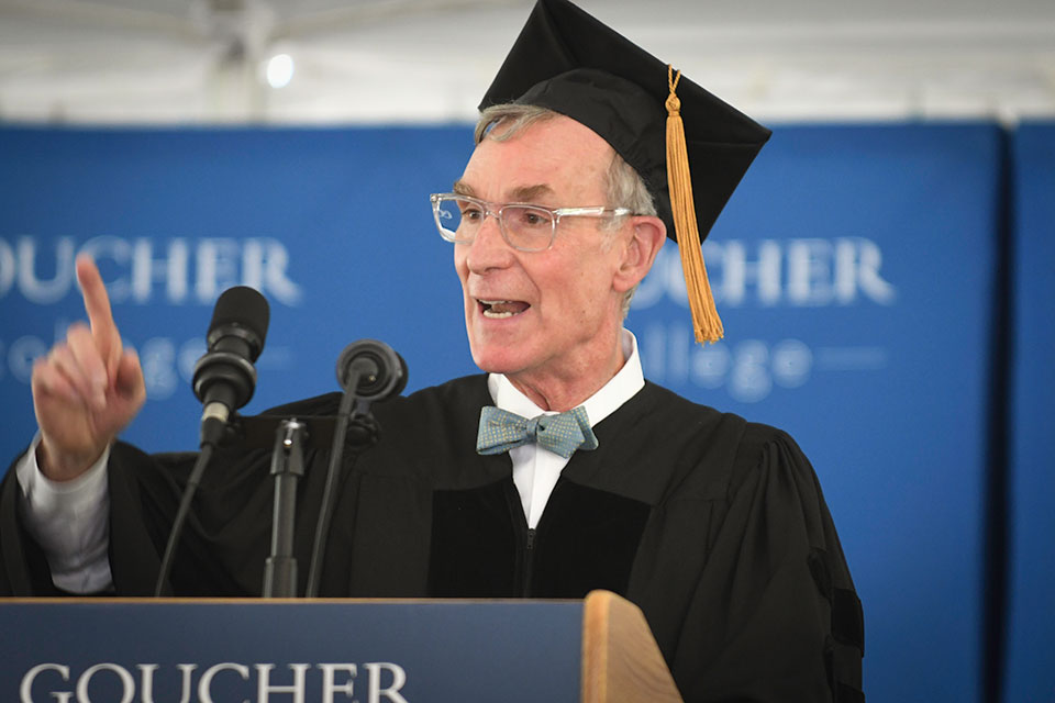 Bill Nye speaking to Goucher class of 2019 at commencement