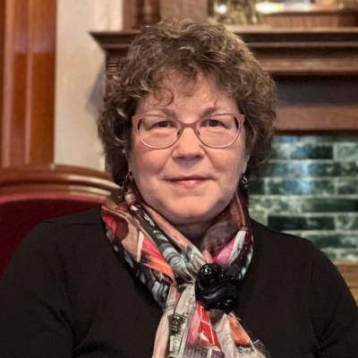 Mindy Gulden Crawford