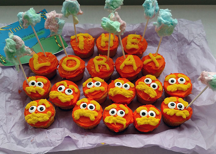 Lorax cup cakes